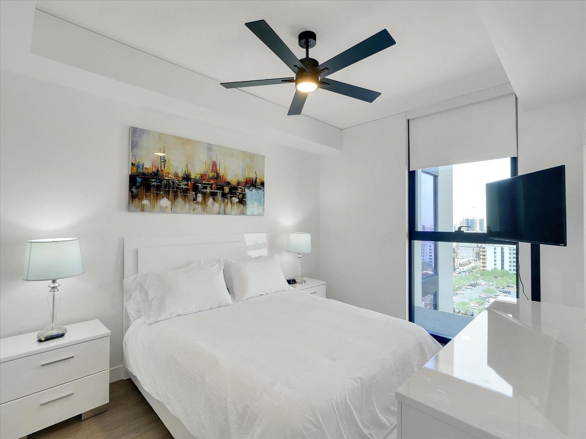 Global Luxury Suites At Downtown 凤凰城 外观 照片