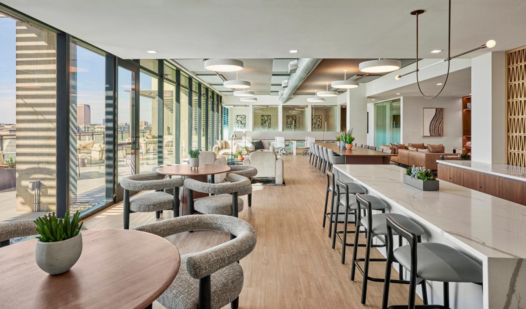 Global Luxury Suites At Downtown 凤凰城 外观 照片